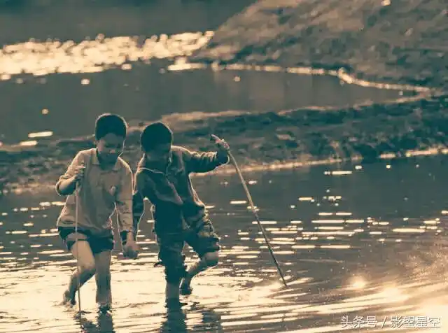 难忘的在农村时老照片献给一晃就老了的我们和回不去的童年