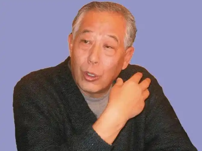 文兴宇:一生嗜烟如命,7字遗言感动世人,遗孀至今无法释怀