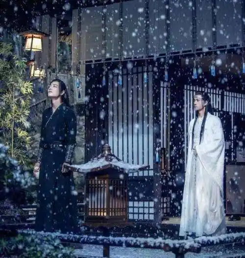 原创"叔父"黄子腾晒合照,肖战,王一博都在,网友:蓝大是捡来的!