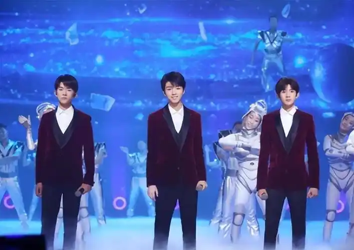 如今再看tfboys三人处境原来命运的馈赠早已注定好