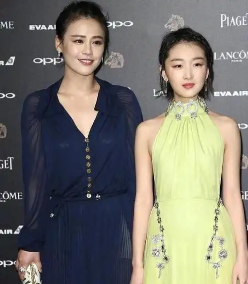 因为优秀的演技,马思纯和周影后同时获得了金马奖最佳女主.