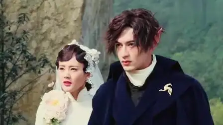 半妖倾城:幽瞳舍身救倾城,直接传了妖王之位给她,自己转世去了