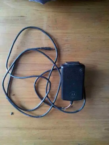 老摩托罗拉手机充电器