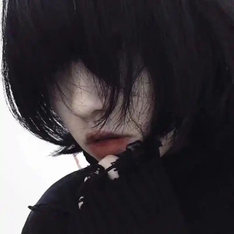 ins霸气高冷女生头像