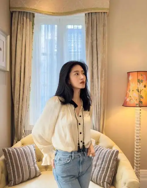 集合!杨采钰日常美图来袭