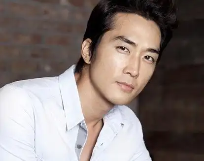 韩国最帅男明星排名2.宋承宪