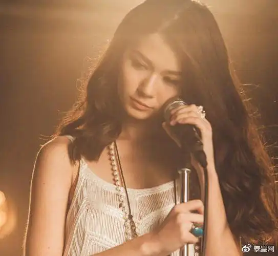 泰星violettewautier多才多艺的三栖明星