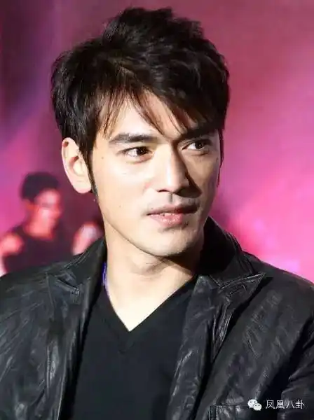 出道27年零绯闻的金城武居然酒店招妹?