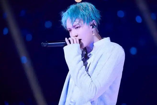 张艺兴2024世界巡演#  92首站|南京day-2  "日月星辉之中,你是第