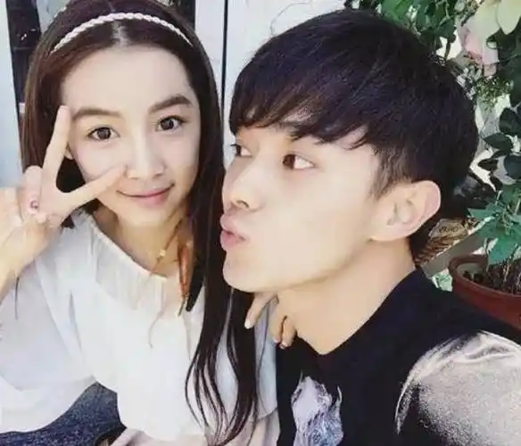 至于许凯和白鹿分手的原因是什么?