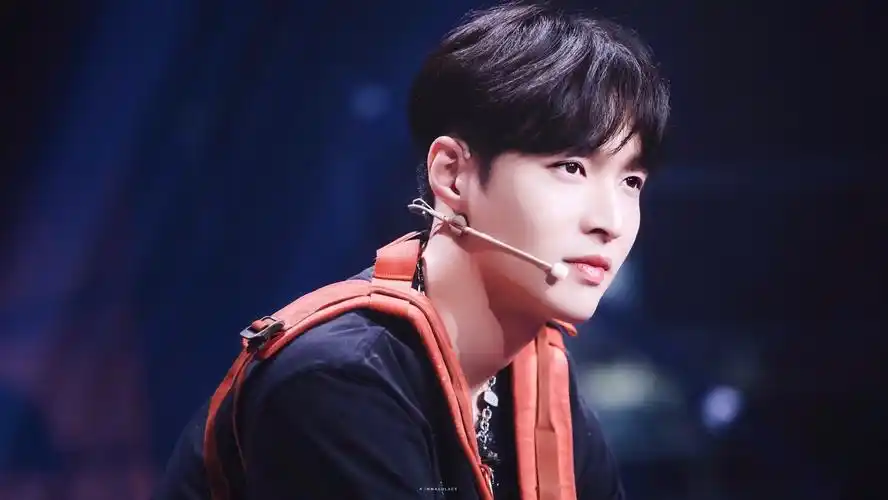 张艺兴这就是街舞图源见水印 - 堆糖,美图壁纸兴趣社区