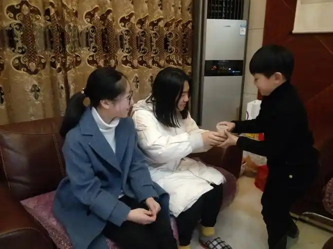 家风一我是小当家家里来客喽!