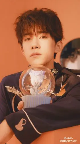 易烊千玺 治愈系的小王子