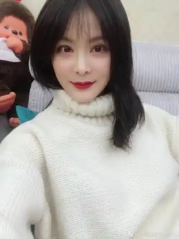 李曼瑜就是李佳熹