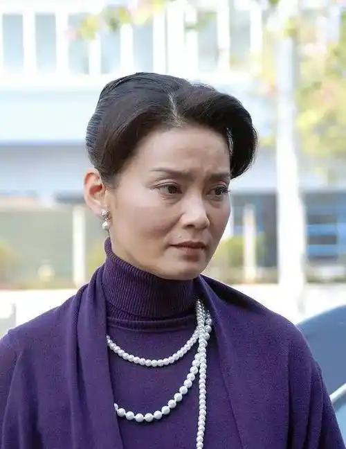 潘虹:独舞人生,回首方知前夫情深,七十岁感悟家庭真谛