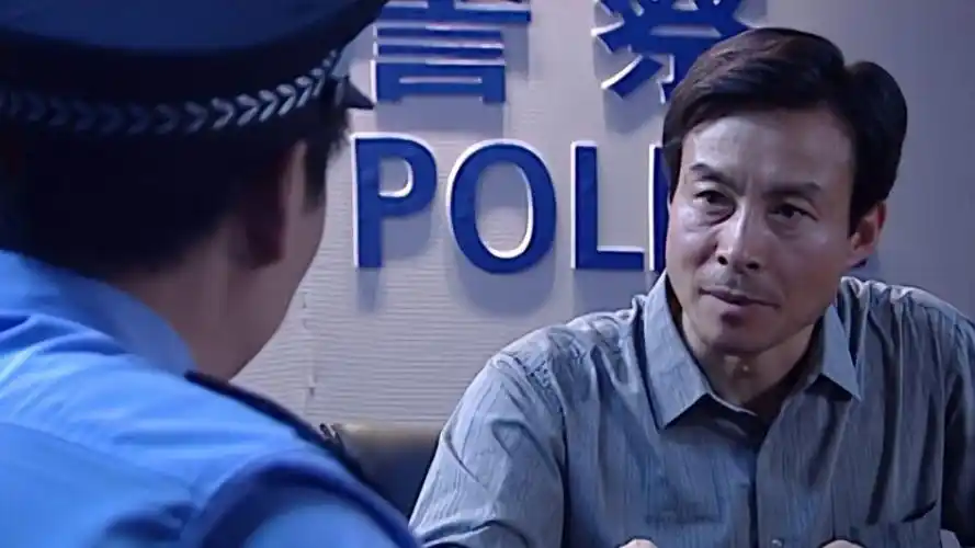 罪域李子涛向警员得知张晓丽地址警员有所疑心直接汇报周局