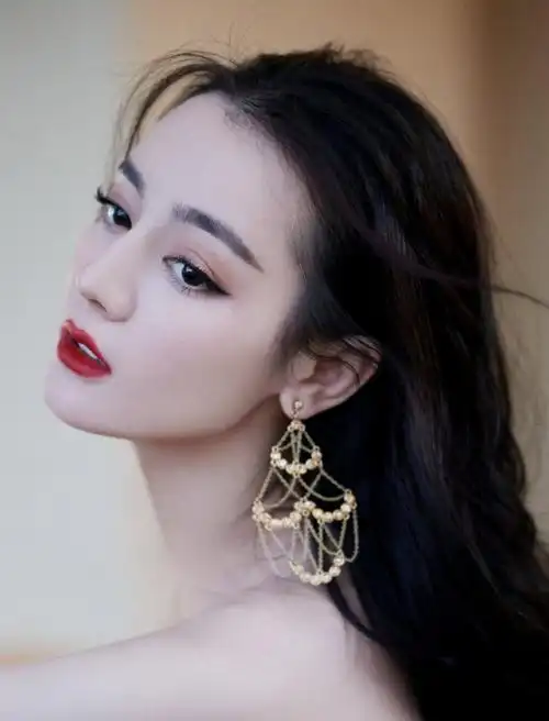 迪丽热巴迪丽热巴