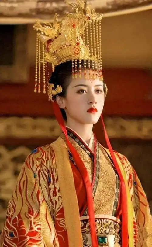 袁冰妍这张脸,真的是很典型的"剧抛脸"|圆脸|古装|邻家女孩_网易订阅