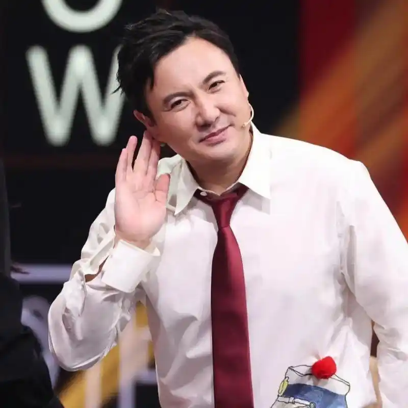 寻找百度ai写手计划# 沈腾(shen teng),中国内地喜剧演员,编剧,导演.