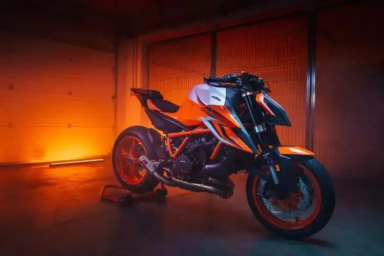 2022款ktm 1290 super duke r售价21.