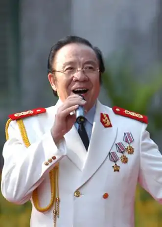 军事频道 军事图片   总政歌舞团著名歌唱家,国家一级演员,代表作