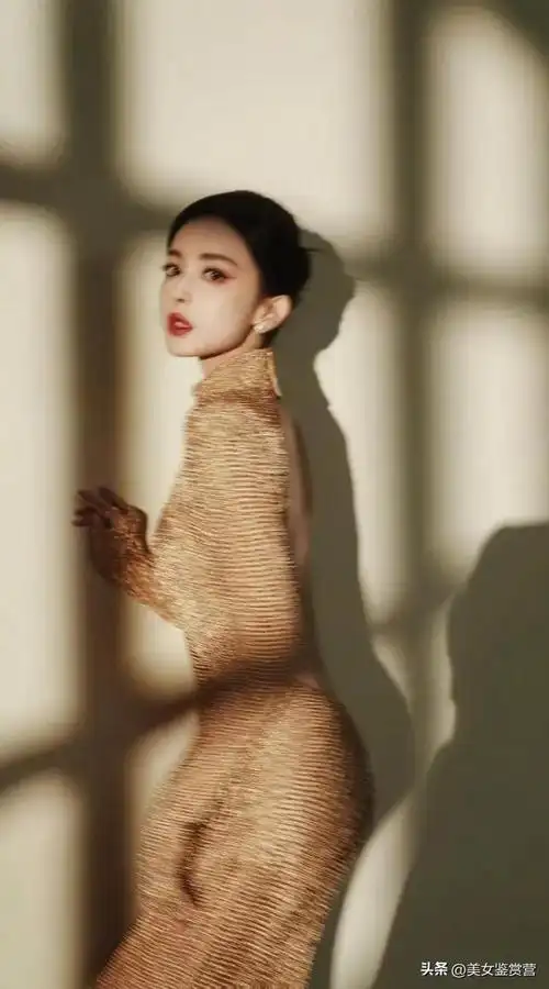 古力娜扎身材真的太绝了每次亮相都让人眼前一亮