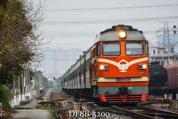 一代经典东风4b橘子篇