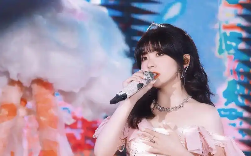 【赖美云】女孩与王冠 竖版直拍_哔哩哔哩_bilibili