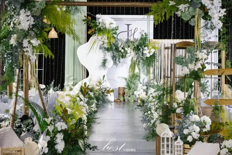 百思特|自然舒适的田园森系婚礼布置