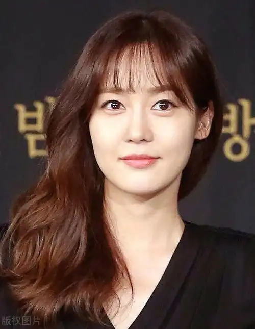 成宥利这身材,这才是尤物啊!