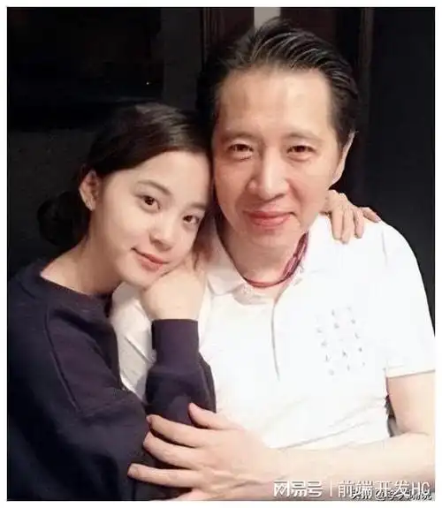 事实证明,因叫爸爸上热搜的欧阳娜娜,在丢人的道路上越走越远|王源|陈