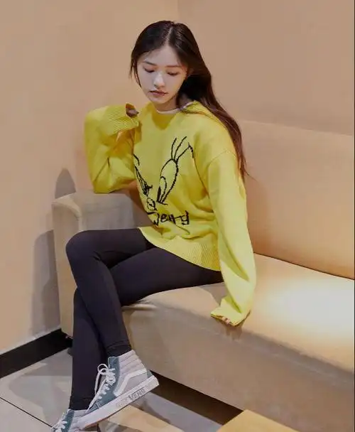 166杨幂和169林允同穿毛衣终于知道身高和身材哪个更重要