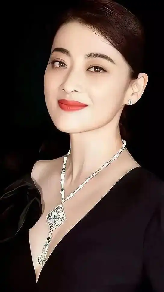 梅婷写真照|女演员_网易订阅