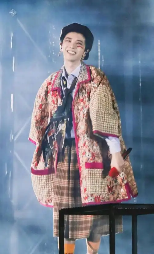 华晨宇——治愈笑容