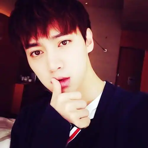 请关注q15092444空间选图,靓品自配一手图情侣,不断更新中.