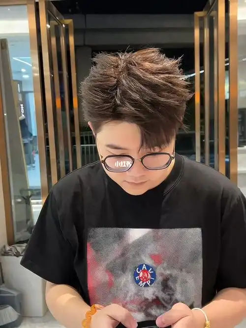 微胖男生首选发型
