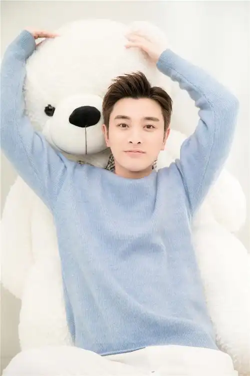 雾霾天速来洗眼睛!贾乃亮新年写真曝光温暖清新