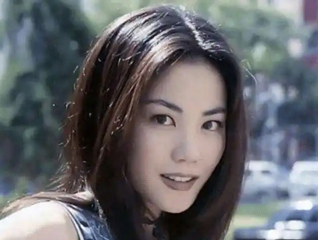 1998年的王菲怎么能叫18岁的谢霆锋不心动