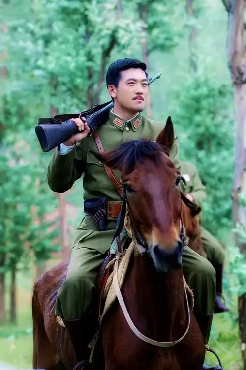 p>杨子,1975年6月18日出生于河北省保定市徐水区, a target="_blank"