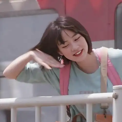 日系女生头像(楼太高更新结束)