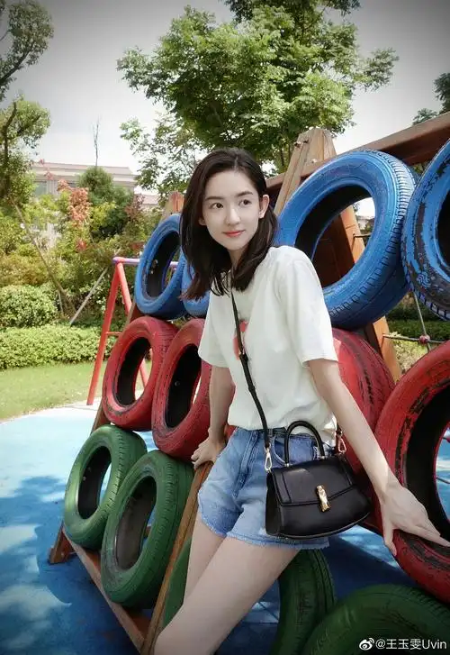 22 王玉雯】就这么决定了!等天气好了就出去玩!