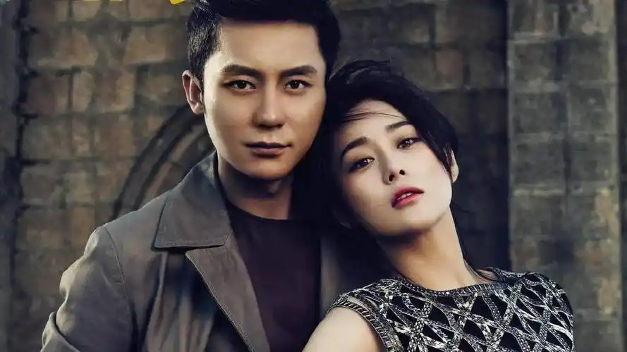 后来她又跟李晨谈了恋爱,由于她跟范冰冰算是"同行",所以网友们不禁把