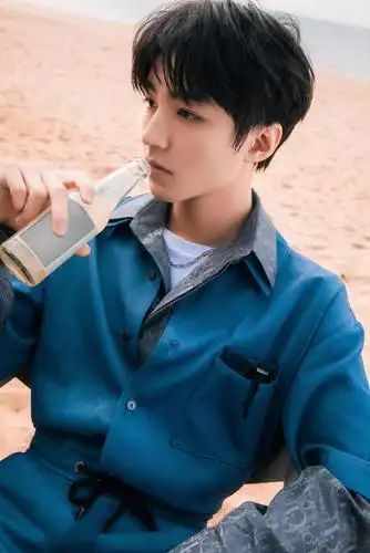 看了恰好是少年预告感觉王俊凯好厉害呀怎么会有人综艺表现好演戏也