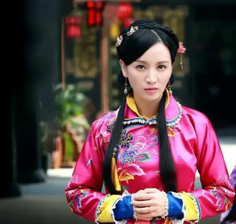 ">沈凌雪是电视剧《 a target="_blank" href="/item/情定三生/79306"