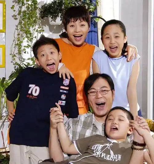 [媒体报道]-张国立当众揭老底,这些年宋丹丹得罪的一