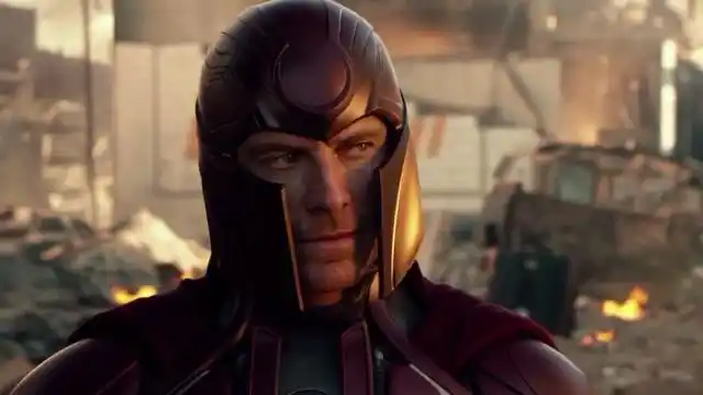 天启被x战警打败以后,万磁王和暴风女心心相惜,相互抛了个媚眼