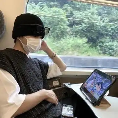 超清男生头像1080p