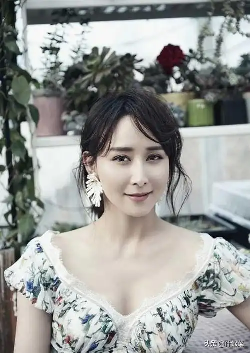 胡静个人资料简介,胡静个人资料图(女演员,胡静)