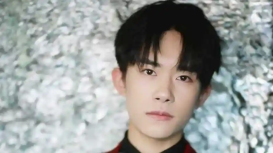 少年的你易烊千玺的名字已很好听但他弟弟的名字更好听