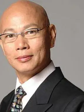 nm0437630家庭成员:罗家权(父) / 汪明荃(妻)简介:罗家英,香港知名